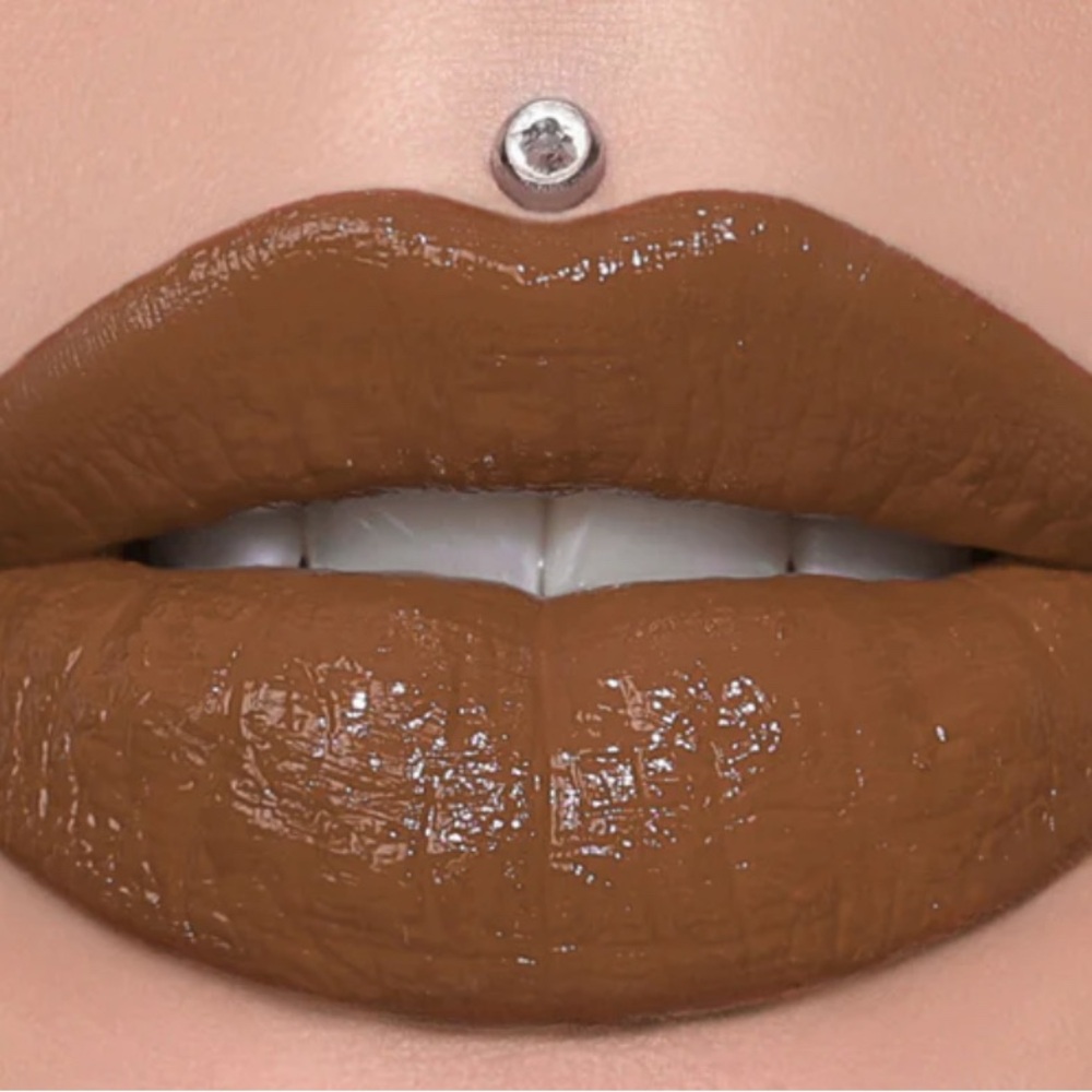 Jeffree Star Top Shelf